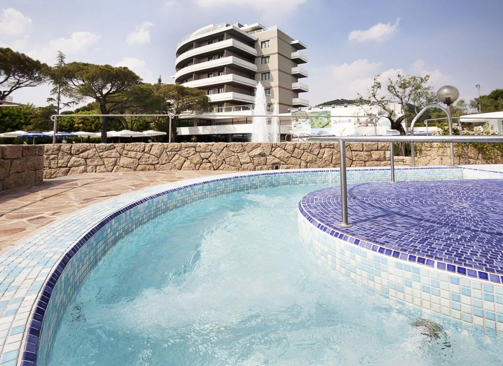 PiscinaEsterna