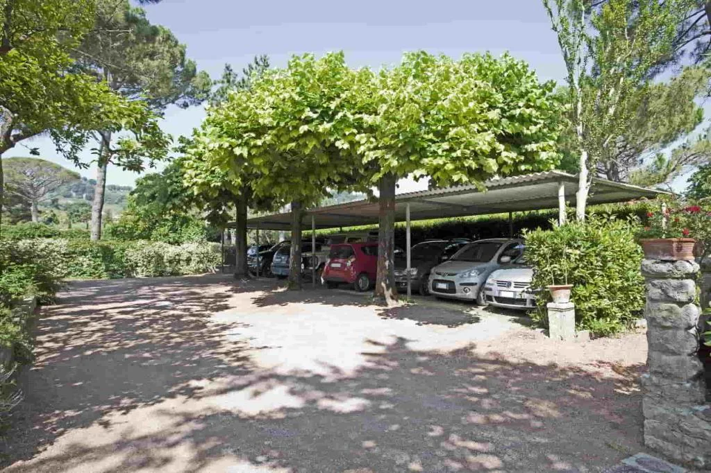 Esterno