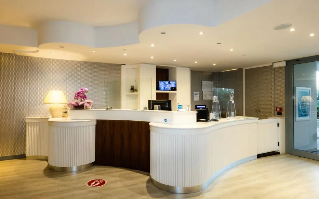 receptionist