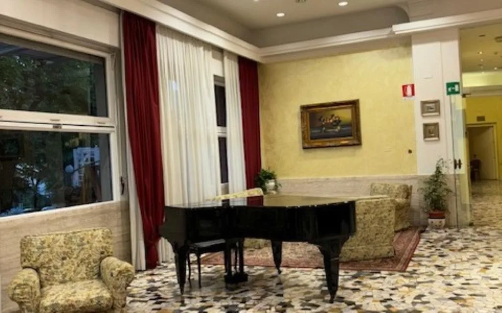 Hall