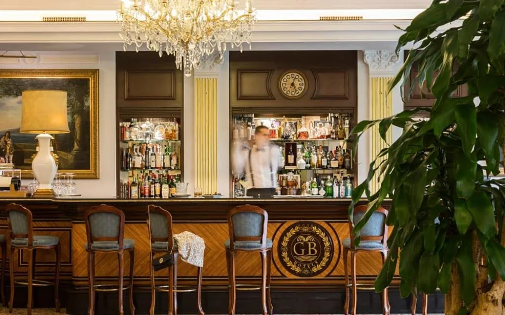 Bar
