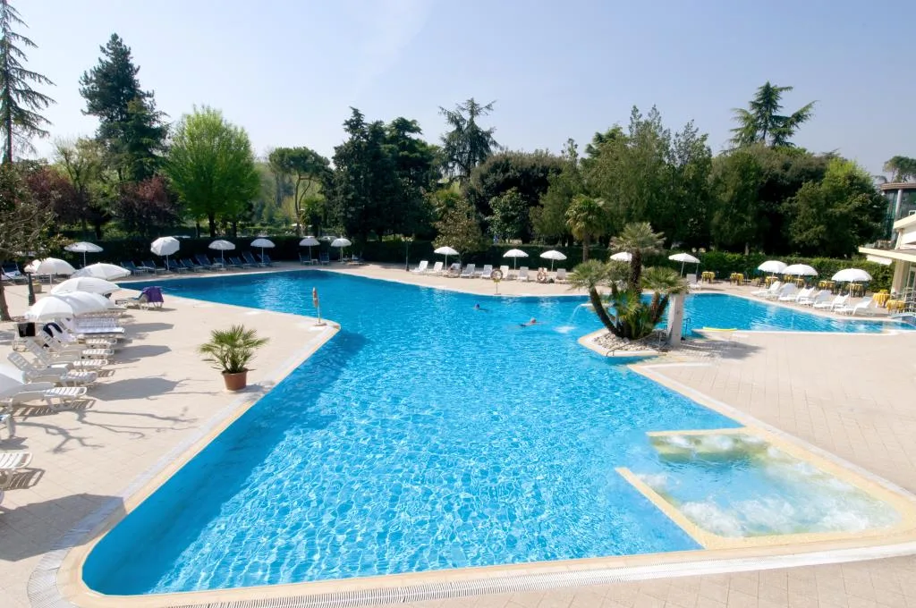 PiscinaEsterna