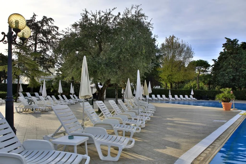 PiscinaEsterna