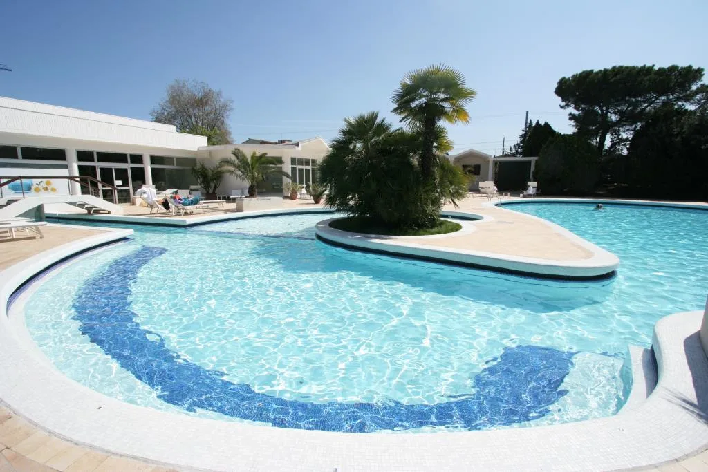 PiscinaEsterna